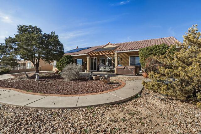 500 Nicklaus Drive SE, Rio Rancho, NM 87124