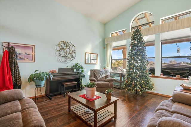 500 Nicklaus Drive SE, Rio Rancho, NM 87124