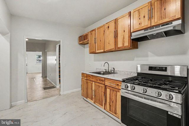 617 N 7TH ST, Pottsville, PA 17901