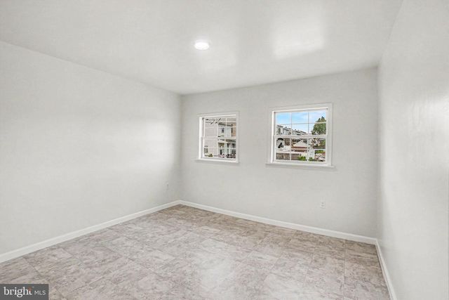 617 N 7TH ST, Pottsville, PA 17901