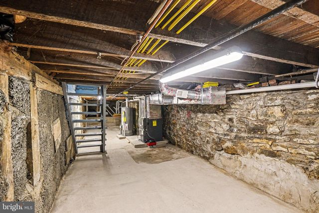 617 N 7TH ST, Pottsville, PA 17901