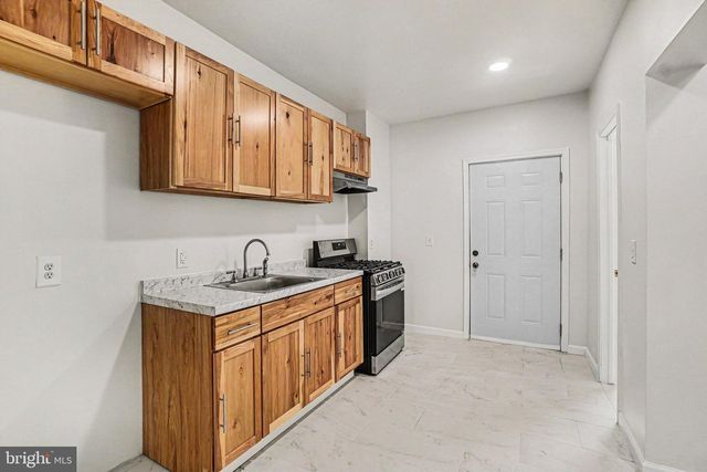 617 N 7TH ST, Pottsville, PA 17901