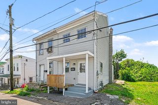 617 N 7TH ST, Pottsville, PA 17901