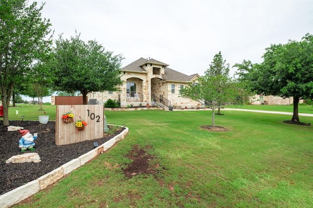 102 McCoy CIR, Bastrop, TX 78602