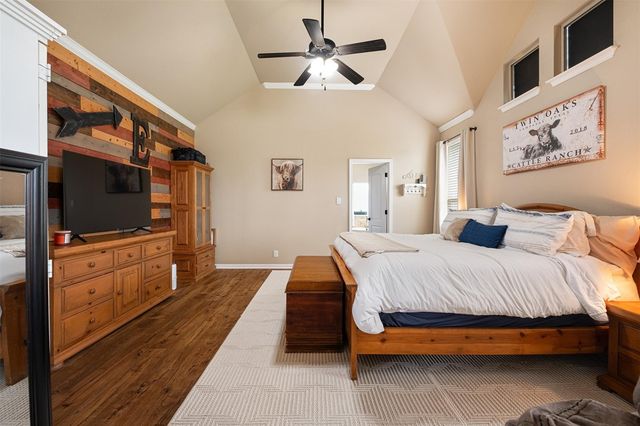102 McCoy CIR, Bastrop, TX 78602