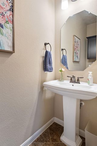 102 McCoy CIR, Bastrop, TX 78602