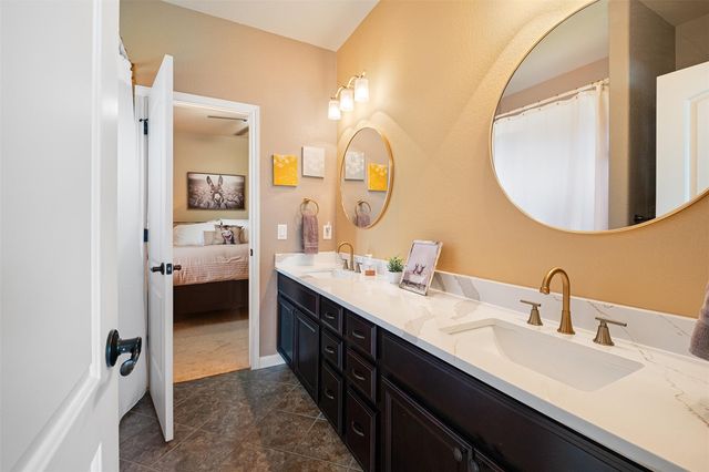 102 McCoy CIR, Bastrop, TX 78602