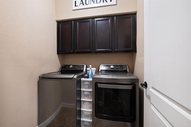 102 McCoy CIR, Bastrop, TX 78602