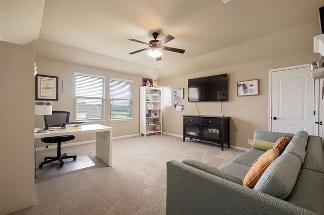 102 McCoy CIR, Bastrop, TX 78602