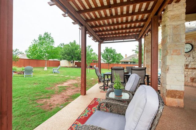 102 McCoy CIR, Bastrop, TX 78602