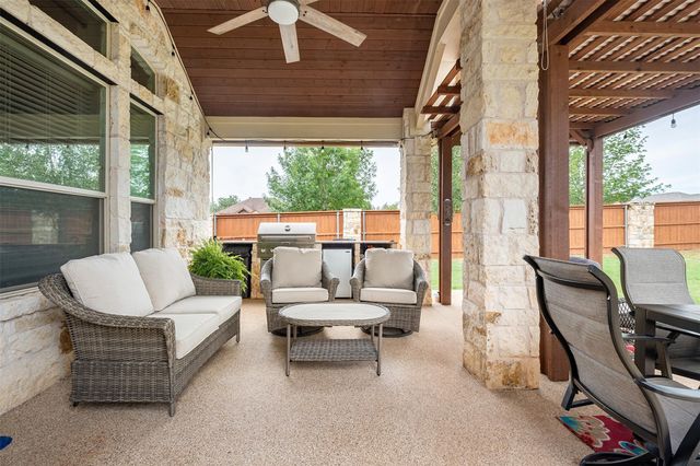 102 McCoy CIR, Bastrop, TX 78602