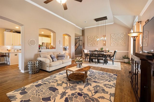 102 McCoy CIR, Bastrop, TX 78602