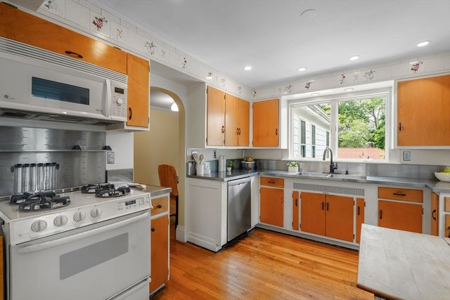 70 Kensington Park, Arlington, MA 02476