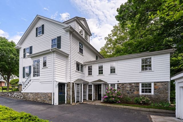 70 Kensington Park, Arlington, MA 02476