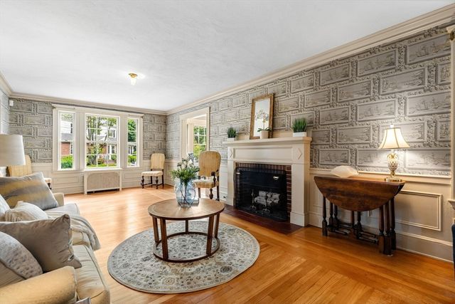 70 Kensington Park, Arlington, MA 02476