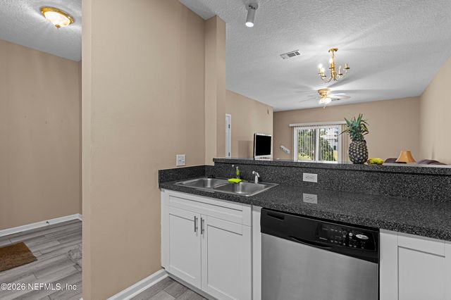 7774 MELVIN Road, Jacksonville, FL 32210