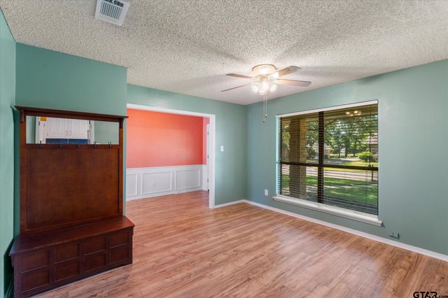517 Brookwood Drive, Mount Pleasant, TX 75455