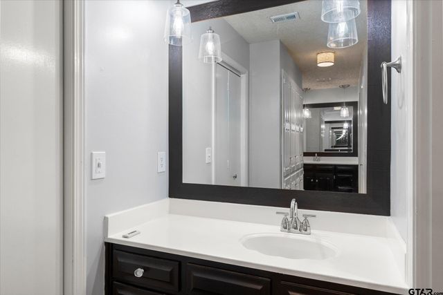 517 Brookwood Drive, Mount Pleasant, TX 75455