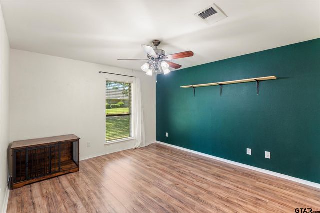 517 Brookwood Drive, Mount Pleasant, TX 75455