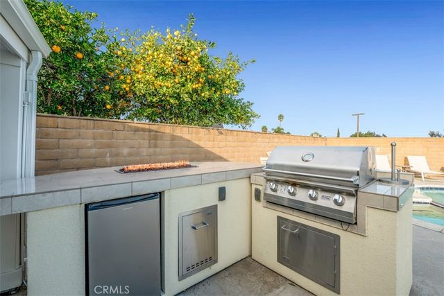 7025 Vista Del Verde, Jurupa Valley, CA 92509