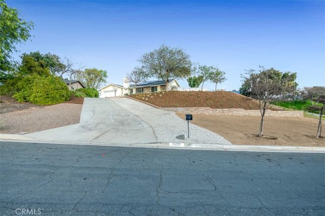 7025 Vista Del Verde, Jurupa Valley, CA 92509