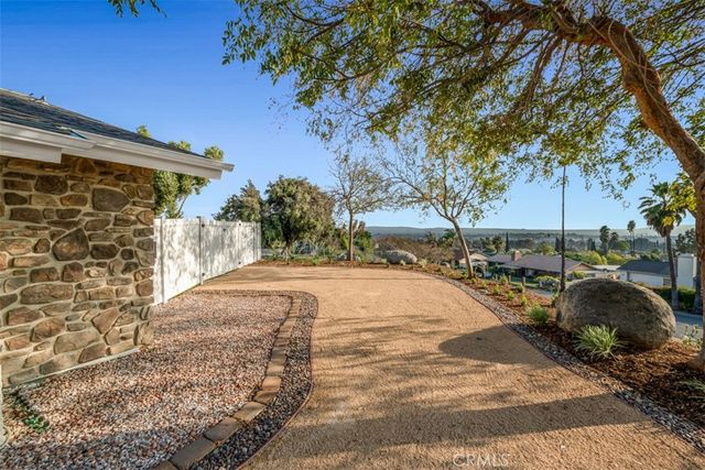 7025 Vista Del Verde, Jurupa Valley, CA 92509