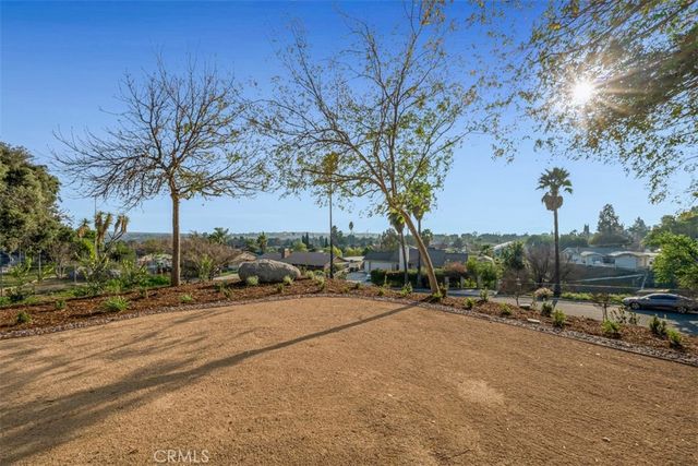 7025 Vista Del Verde, Jurupa Valley, CA 92509