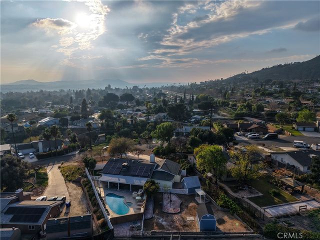 7025 Vista Del Verde, Jurupa Valley, CA 92509