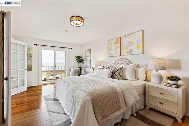 933 Shoreline Dr 203, Alameda, CA 94501