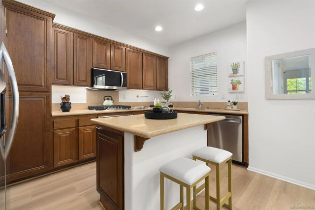 2517 Escala Circle, San Diego, CA 92108