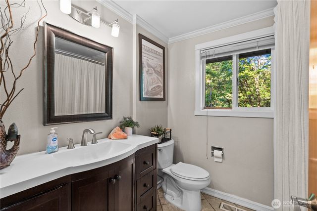 4918 119th Avenue SE, Bellevue, WA 98006