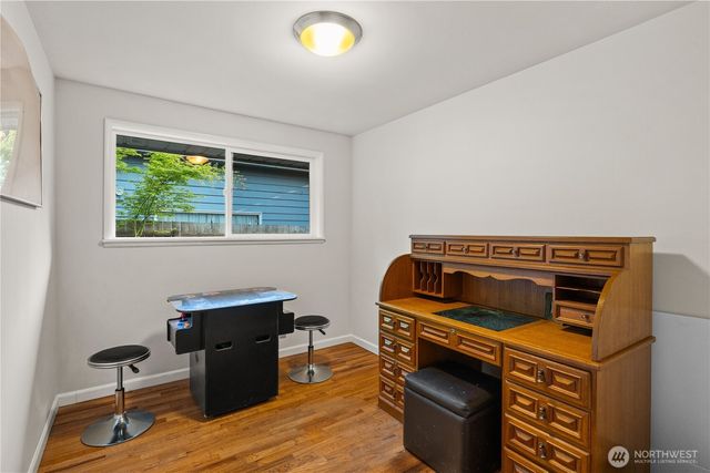 4918 119th Avenue SE, Bellevue, WA 98006
