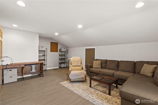 4918 119th Avenue SE, Bellevue, WA 98006