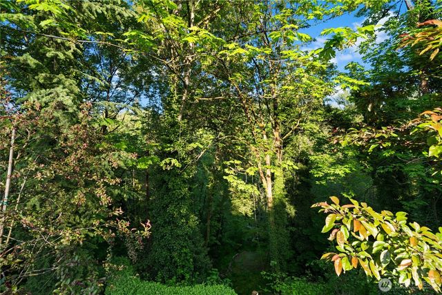 4918 119th Avenue SE, Bellevue, WA 98006