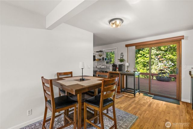 4918 119th Avenue SE, Bellevue, WA 98006