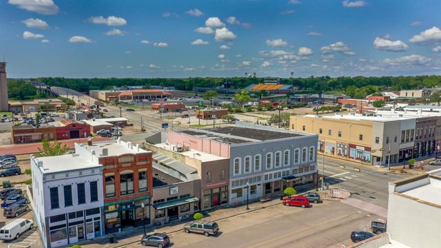 627 W Chestnut Street, Denison, TX 75020