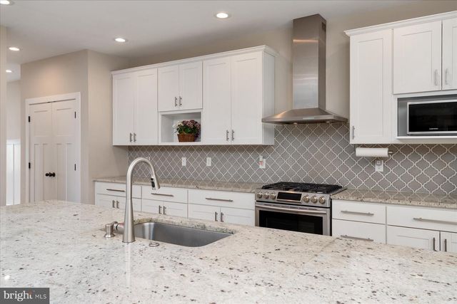 806 LYNWOOD LN, Severna Park, MD 21146