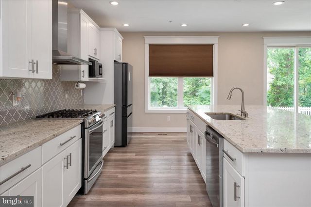 806 LYNWOOD LN, Severna Park, MD 21146