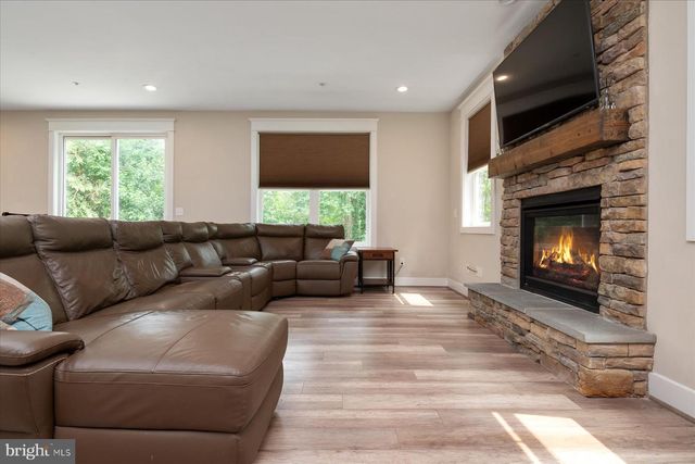 806 LYNWOOD LN, Severna Park, MD 21146