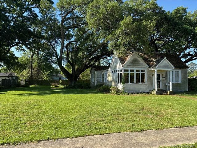 719 E Plaquemine Street, Jennings, LA 70546