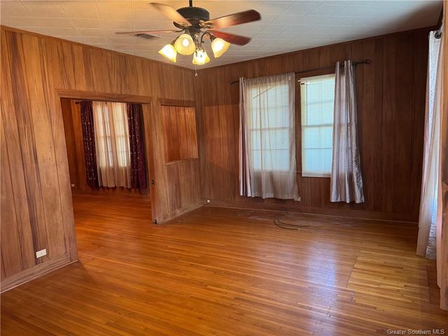 719 E Plaquemine Street, Jennings, LA 70546