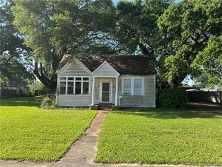 719 E Plaquemine Street, Jennings, LA 70546