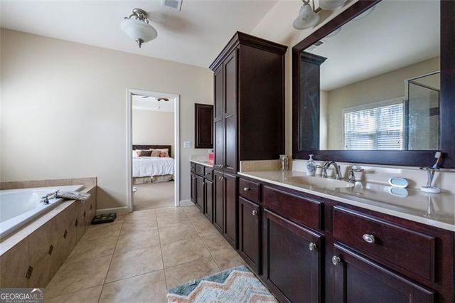 6395 CENTURY PARK Place SE, Mableton, GA 30126