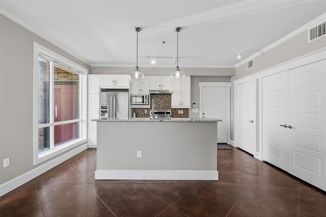 1320 May Street 100, Fort Worth, TX 76104