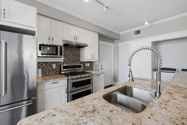 1320 May Street 100, Fort Worth, TX 76104