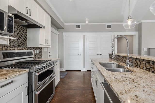 1320 May Street 100, Fort Worth, TX 76104