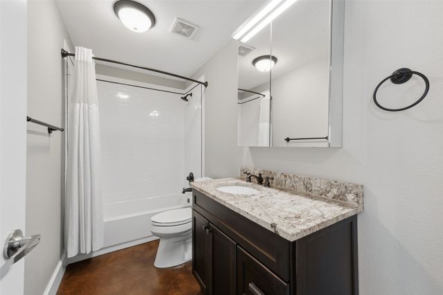 1320 May Street 100, Fort Worth, TX 76104