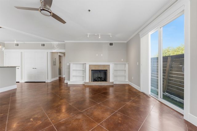 1320 May Street 100, Fort Worth, TX 76104