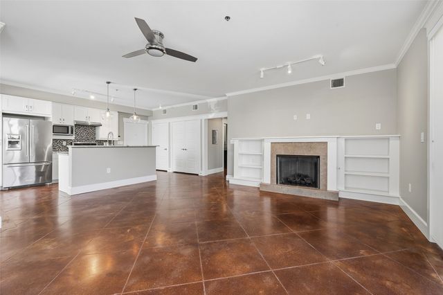 1320 May Street 100, Fort Worth, TX 76104