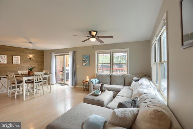 1475 MAPLEWOOD DR, New Cumberland, PA 17070